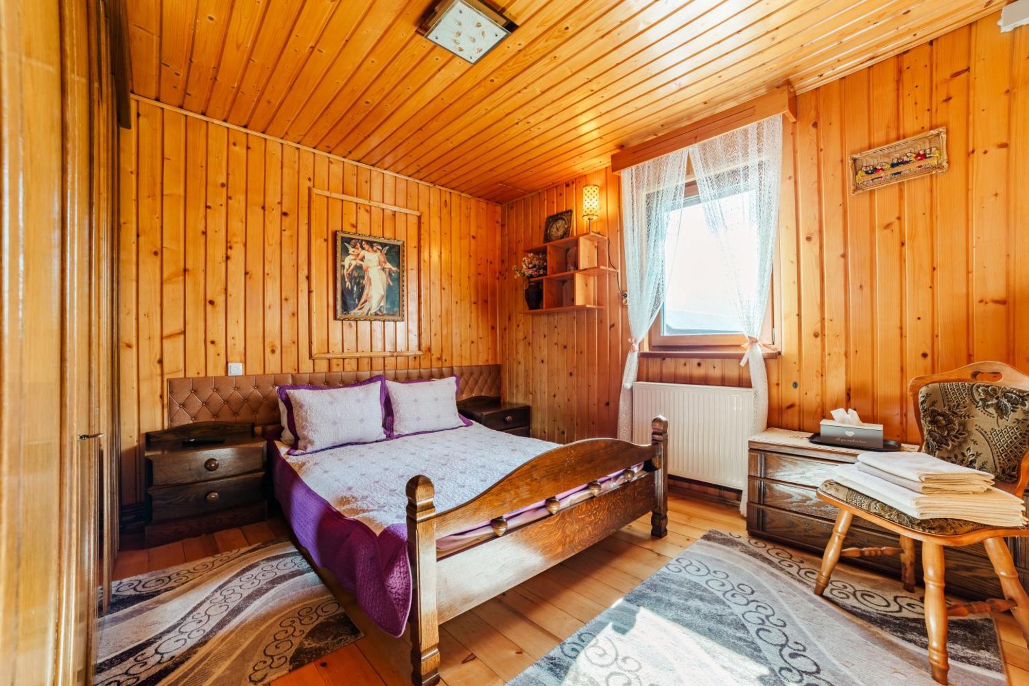 הוילה בראשוב Casa Poiana Soarelui מראה חיצוני תמונה