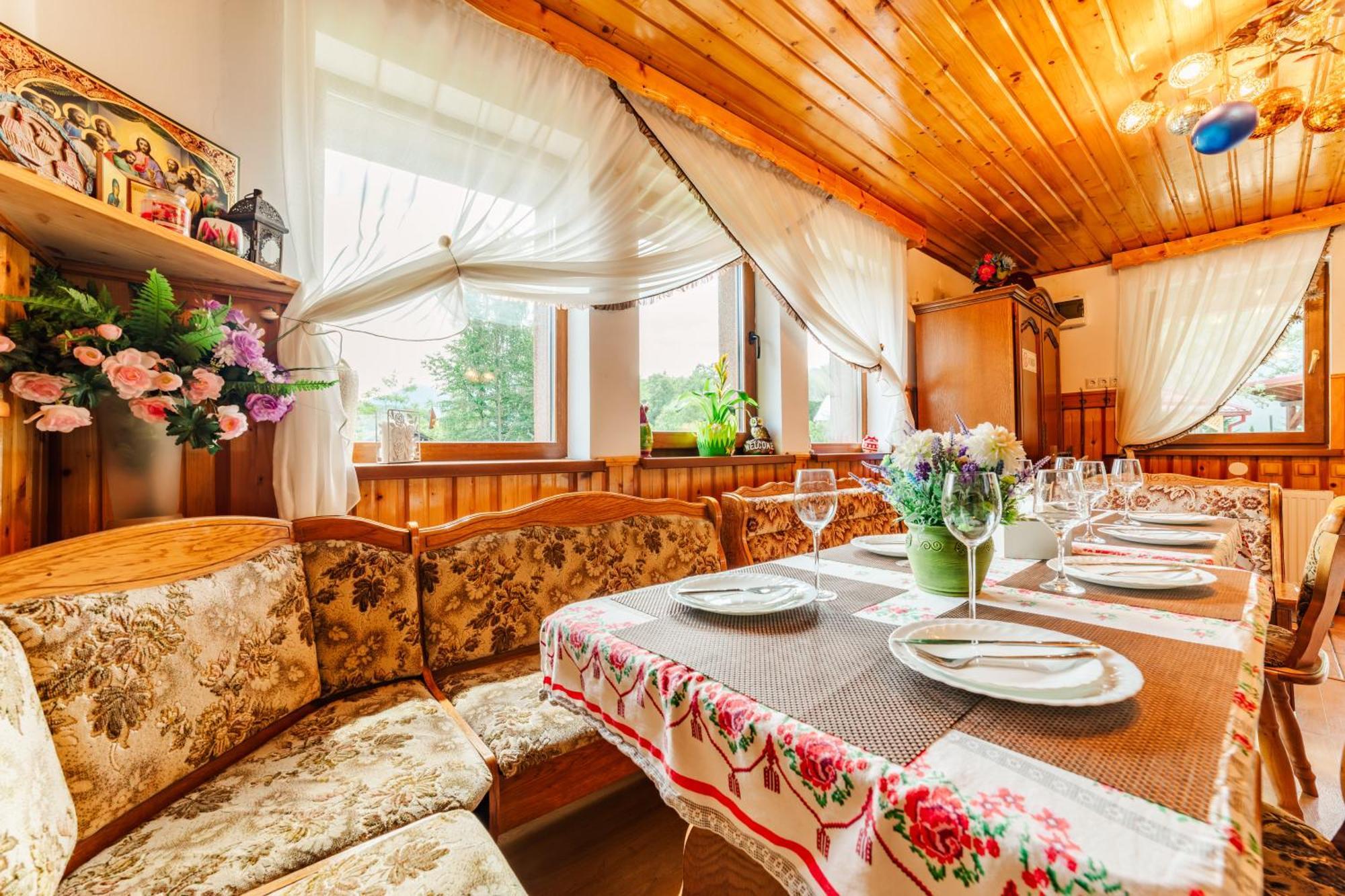 הוילה בראשוב Casa Poiana Soarelui מראה חיצוני תמונה